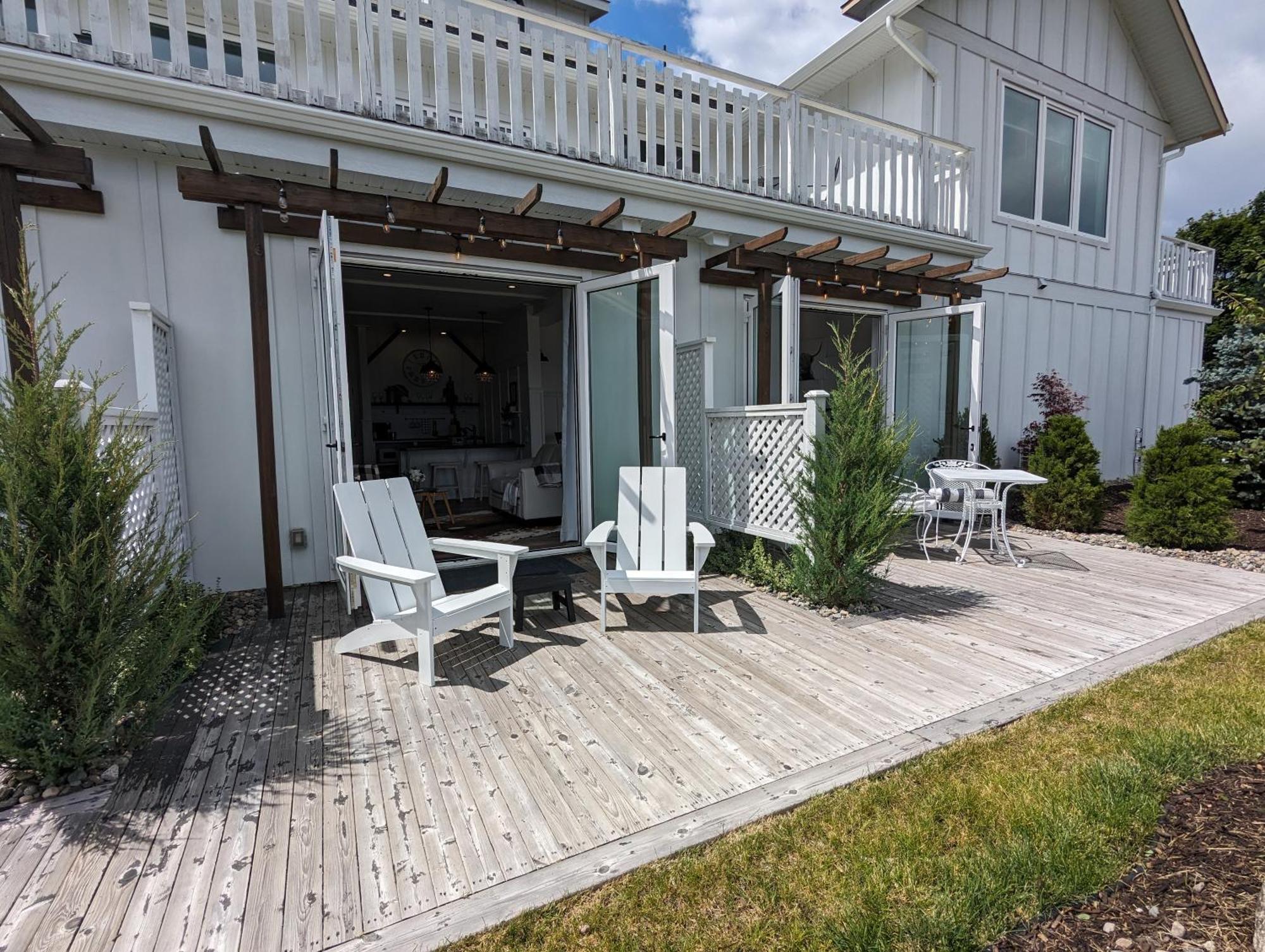 Autumn Lane B&B, Farmhouse Elegance & Stunning Lakeviews West Kelowna Eksteriør bilde